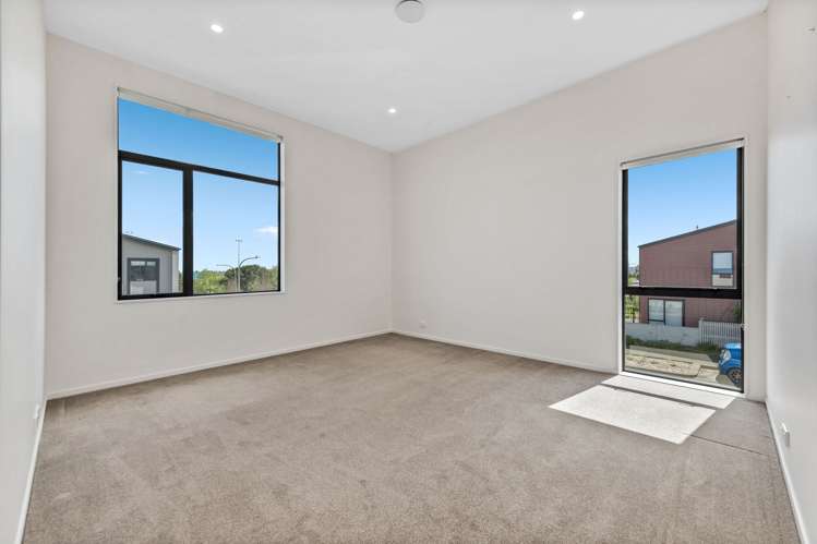 17 Whimbrel Road Flat Bush_10