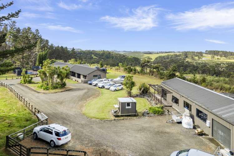 68 Bethells Road Waitakere_15