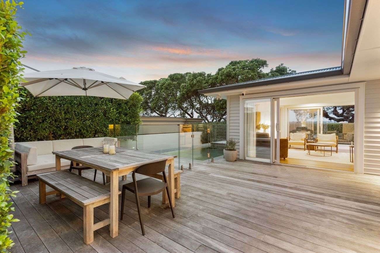 21 Heath Avenue in Northcote, North Shore, Auckland