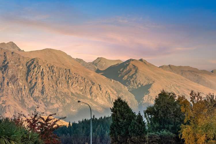 2/15 Melbourne Street Queenstown_19