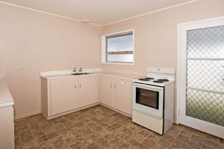 2/12a Nelson Street Papakura_7