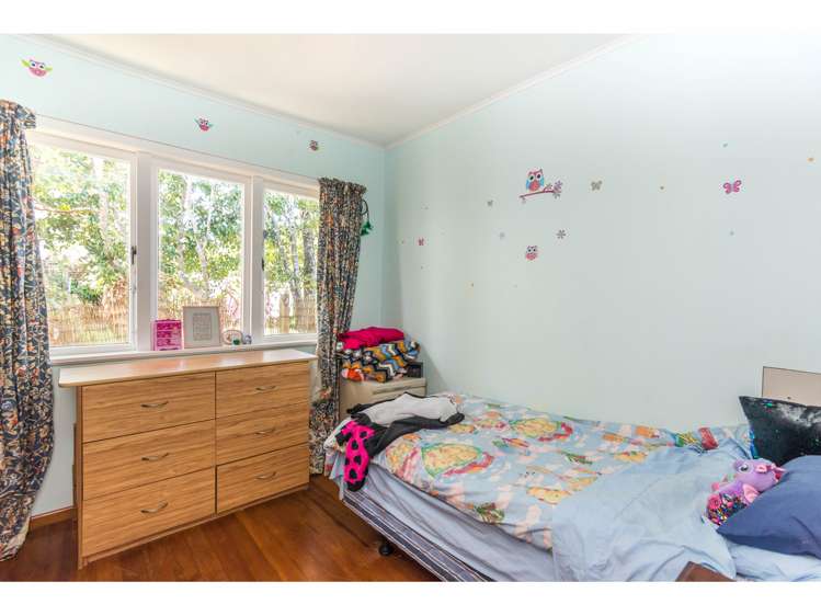 8 Grendon Road Titirangi_9
