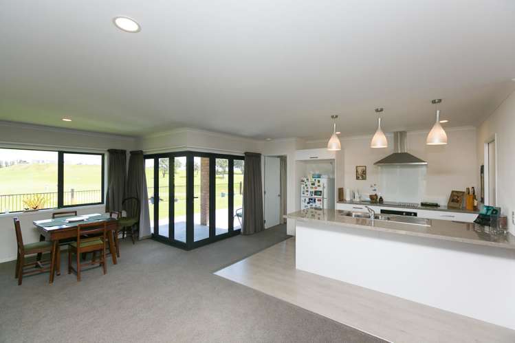 4 Golf Course Lane Waiwhakaiho_6