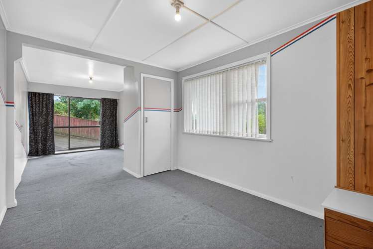 4 Main Road Wainuiomata_17