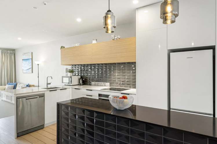 27/4 Stables Lane Millwater_3