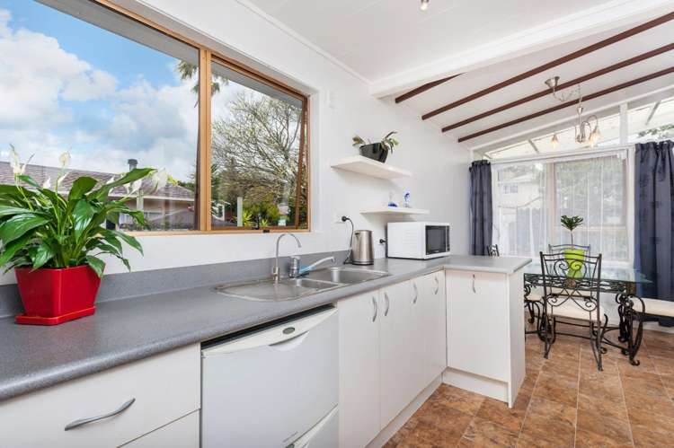 26 Aquarius Avenue Glen Eden_8