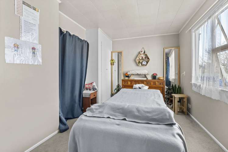 72 Kent Street Carterton_14