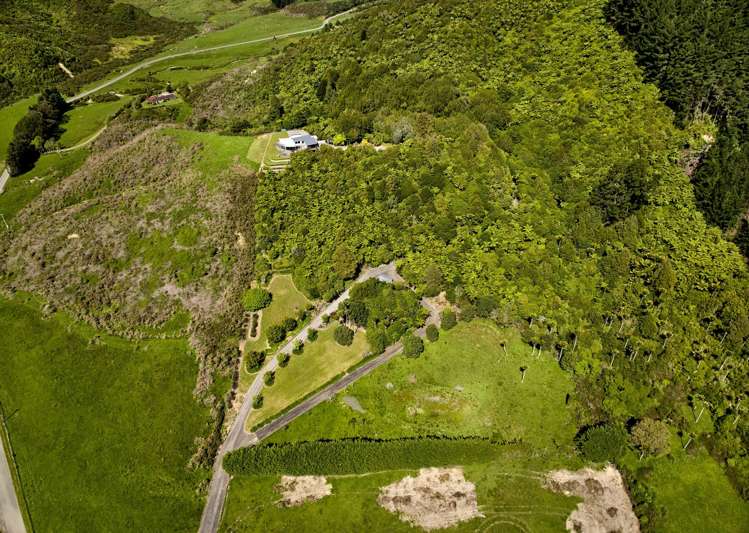 102 Kuku East Road Manakau_34