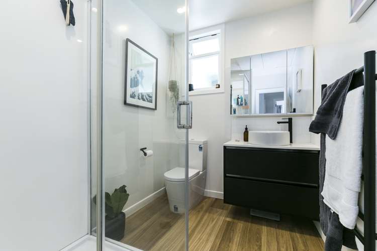 7 Luxford Street Berhampore_7