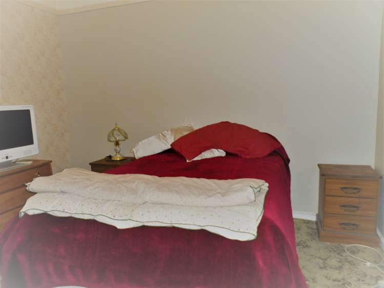 27 High Street Hawarden_14