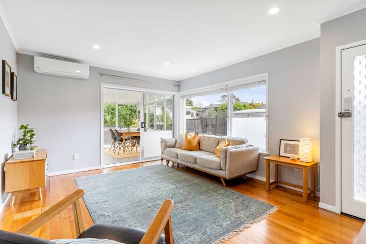 2/42 Chartwell Avenue Glenfield_1