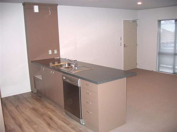 4/38 Brockworth Place Riccarton_1