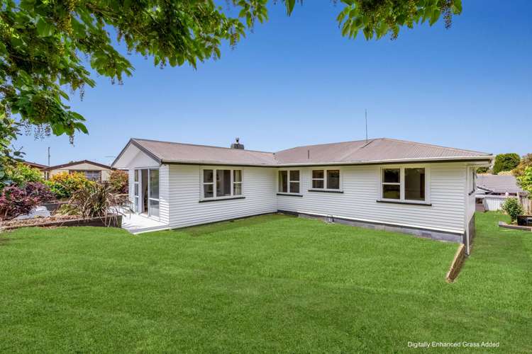 14 Smiths Road Matua_13