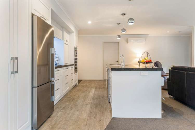 5 Laurie Street Red Beach_10