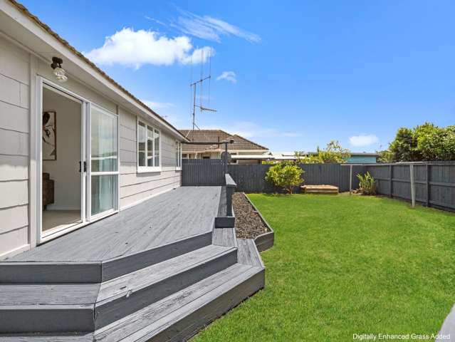 Superbly Renovated 3 Bedrooms + Study