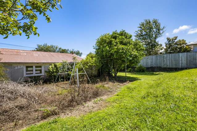 1/24a Cowling Road Hurdon_1