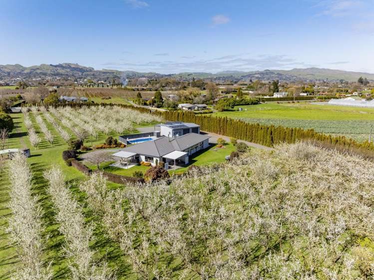 1280 Howard Street_0