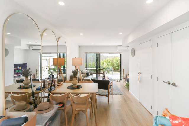 8a Rainbow Place Manurewa_1