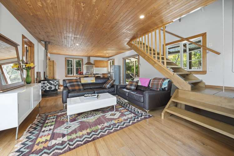 33d Landing Road Titirangi_11
