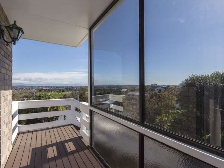 6 Philomel Crest Welcome Bay_28