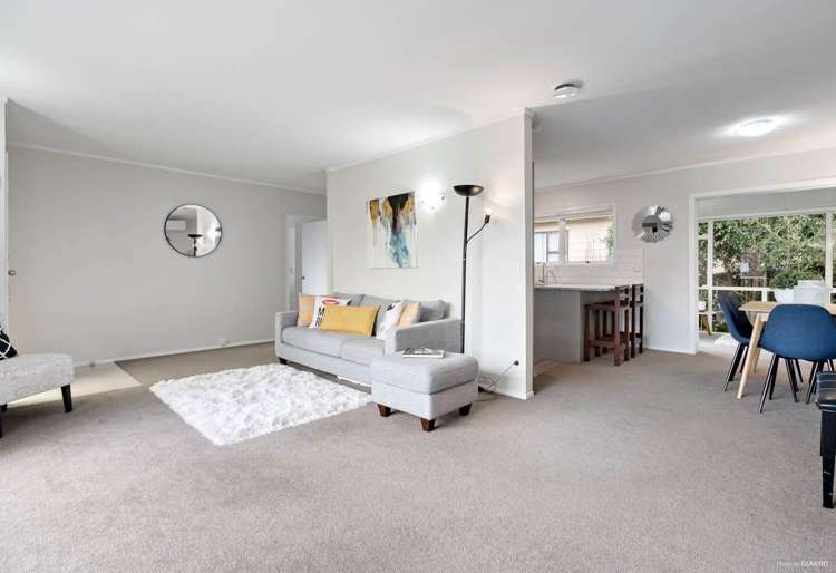 1/26 Te Anau Place Pakuranga Heights_2