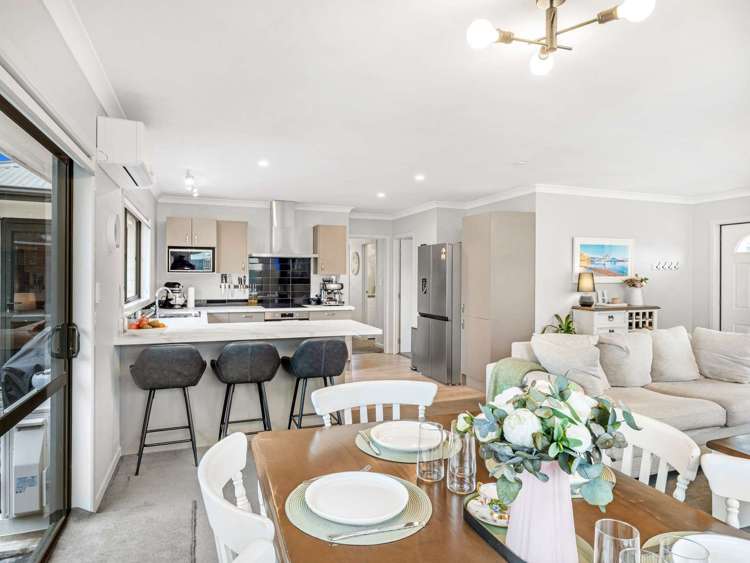 34 Dahlstrom Grove Kelvin Grove_7