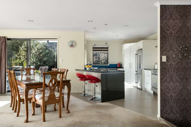 5 Lark Place Welcome Bay_4