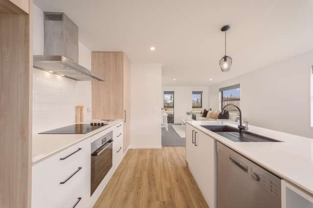169 Faringdon Boulevard Rolleston_4