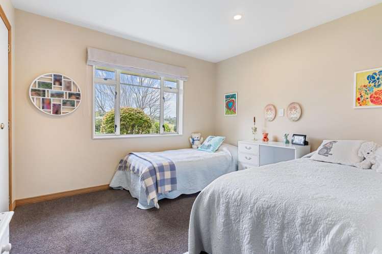 592 Redoubt Road Flat Bush_16