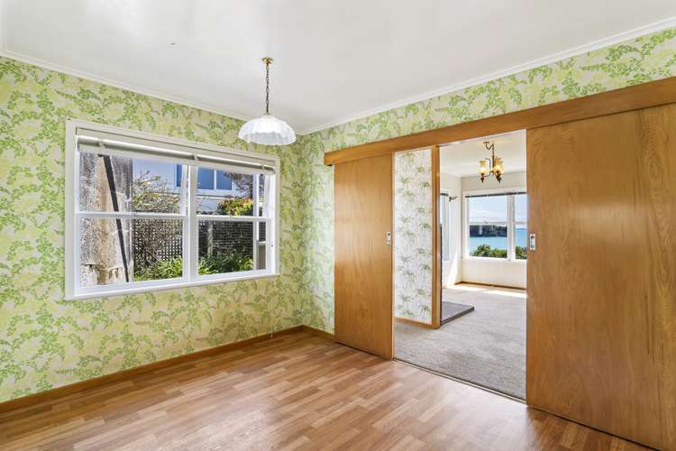 29 Hawke Crescent Beachlands_10