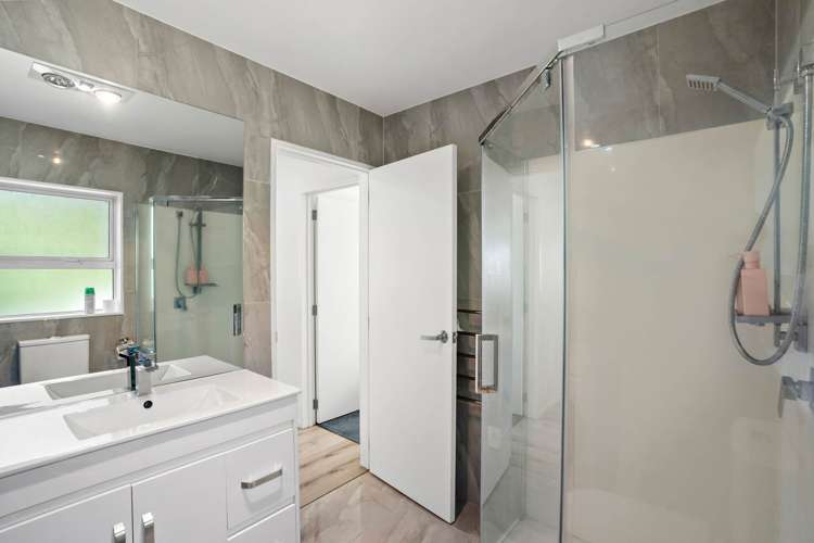 23a Derwent Crescent Titirangi_6