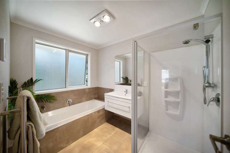 9b Cross Street Drury_11