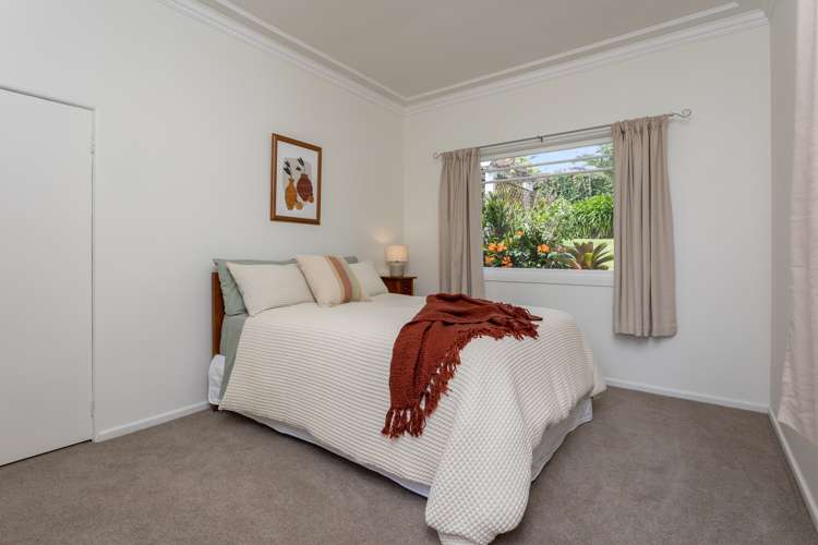 17 Weston Avenue Mount Albert_12