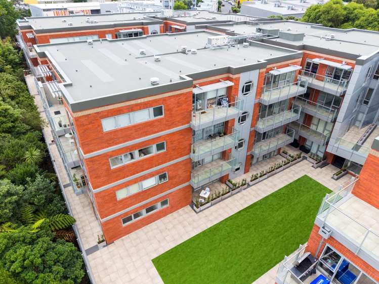 102/4 Wagener Place Mt Albert_23