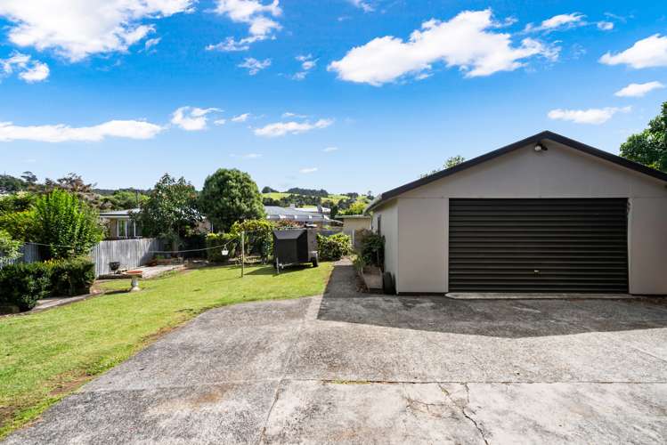 76 Western Hills Drive Kensington_16