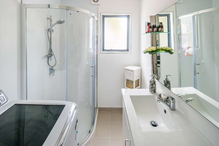 37 Bowes Crescent Strathmore Park_11