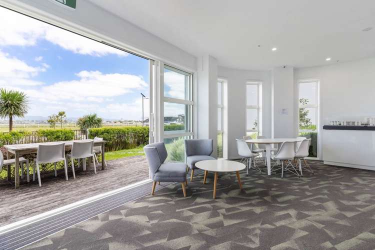 G04/26B Racecourse Parade Avondale_13