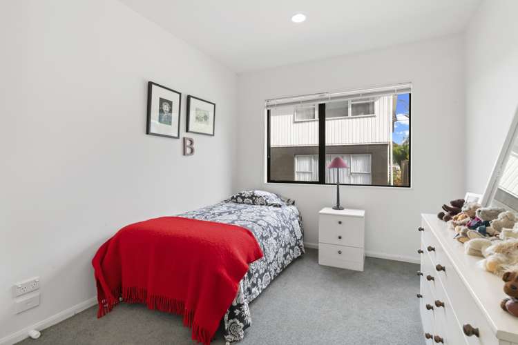 2/24 Mckenzie Avenue Arkles Bay_14