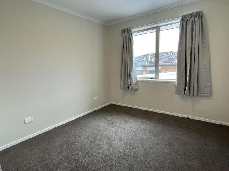 25 Forest Hill Road Henderson_4