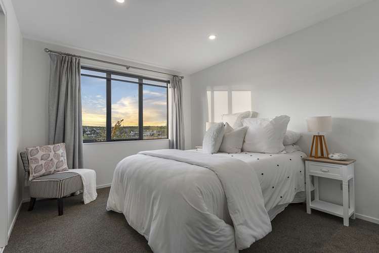 17 Moki Place Long Bay_14