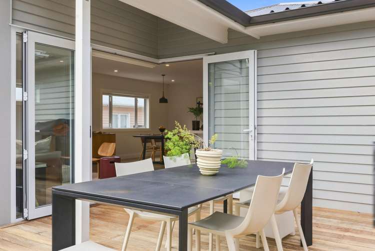 64 Wainui Avenue Point Chevalier_16