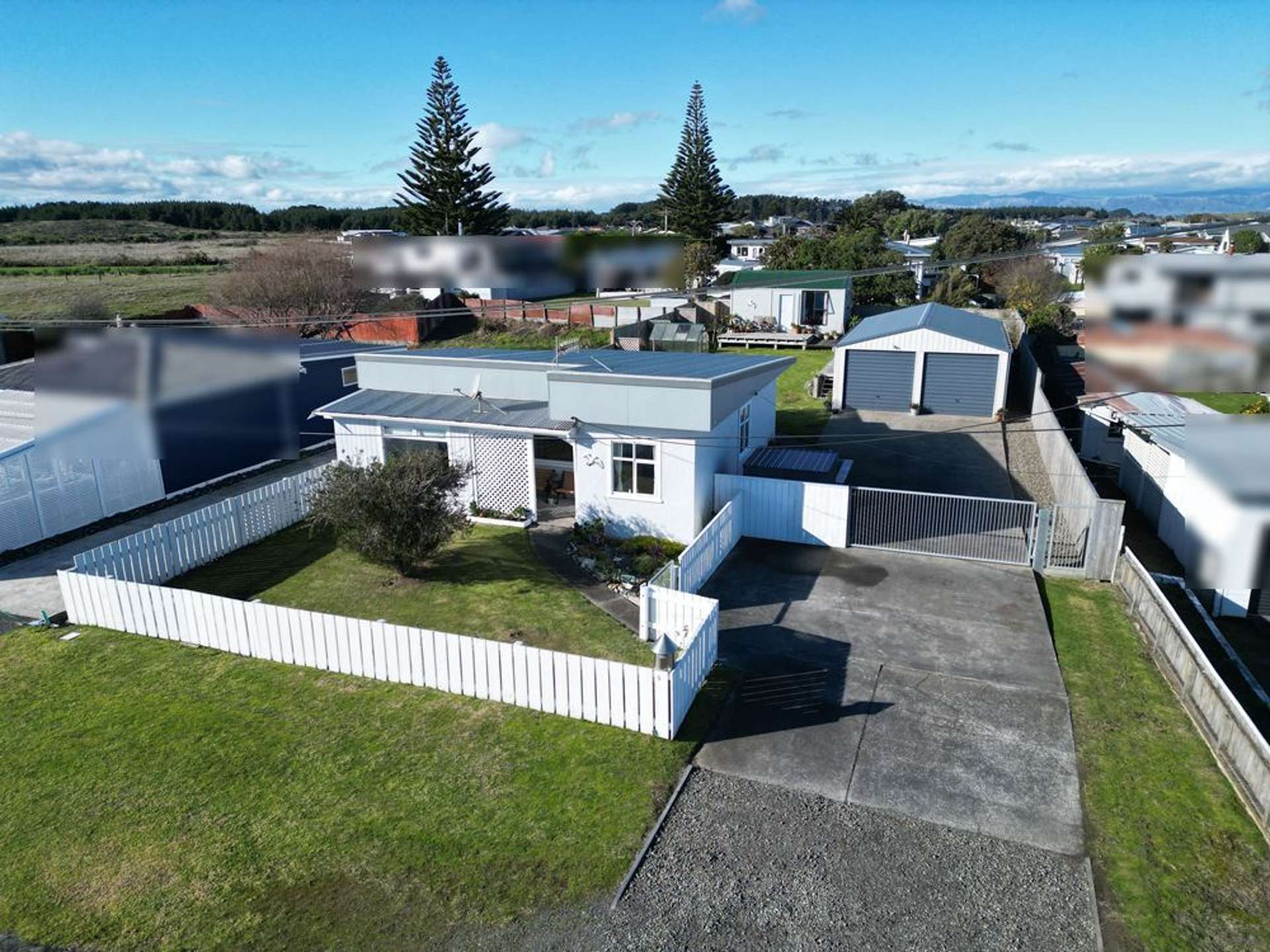 5 Huia Street Foxton Beach_0