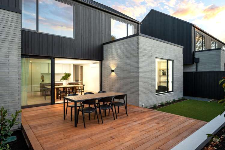 15 Browns Road_1