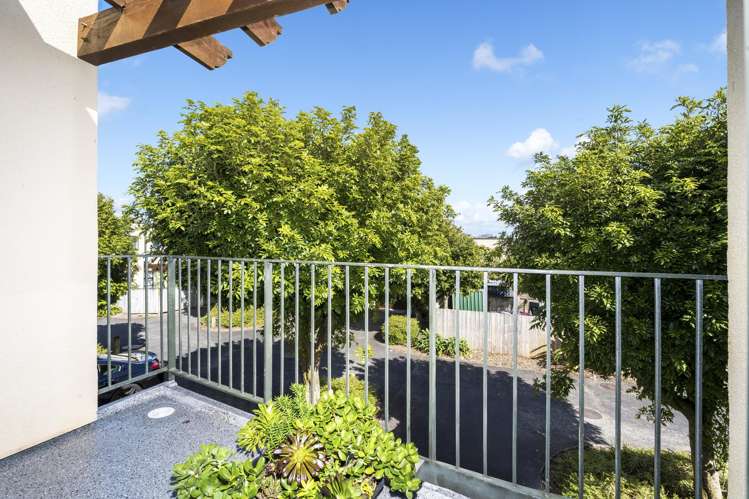 11/17 Harbour View Road Te Atatu Peninsula_8