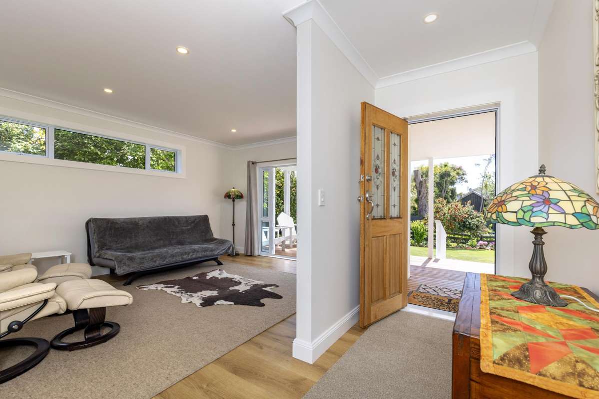 28 Campbell Avenue_5