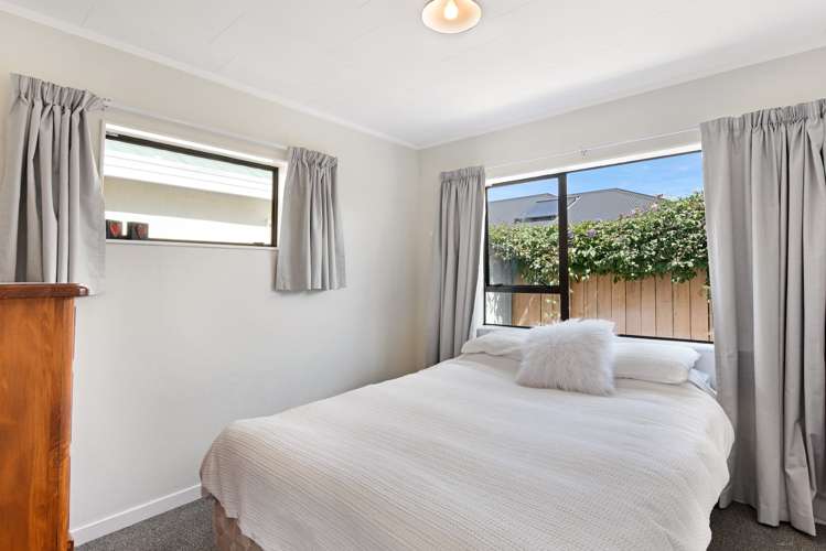 12 Masefield Street Stoke_10