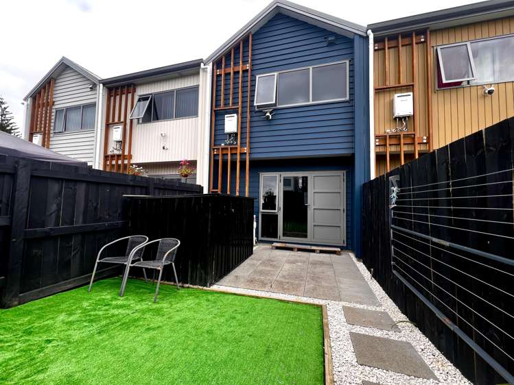 17 Valour Lane Papakura_9