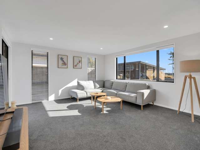 63 Pegasus Main Street Pegasus_4