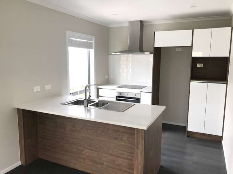 53 Ridgedale Crescent 2743_3