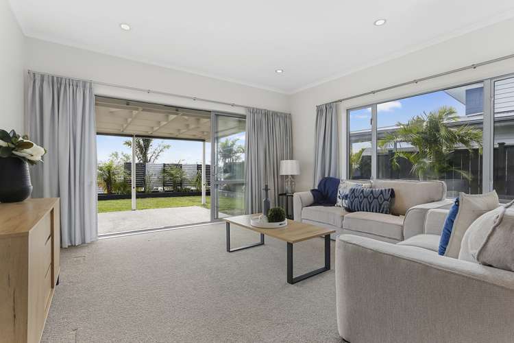 14 Seafort Lane Silverdale_7